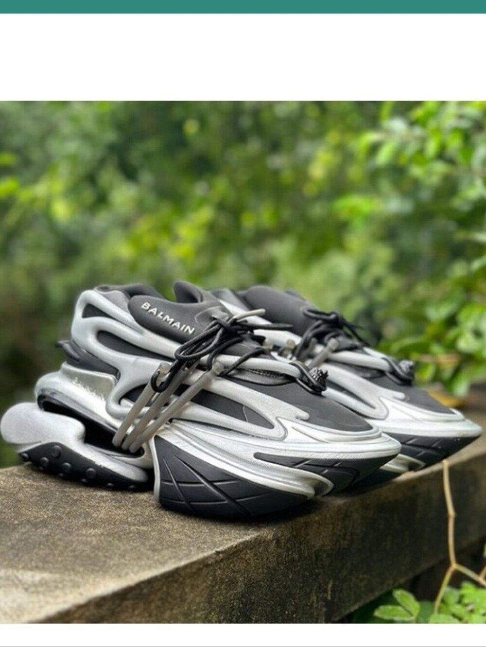Balmain Men’s Black and Silver Runner Sneakers